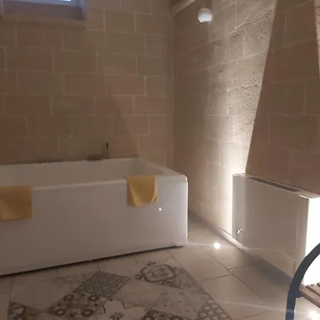 Dimora Margherita 4* מטרה
